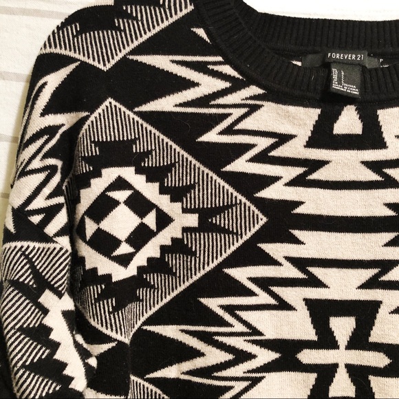 Forever 21 Aztec Print Sweater - Picture 5 of 7